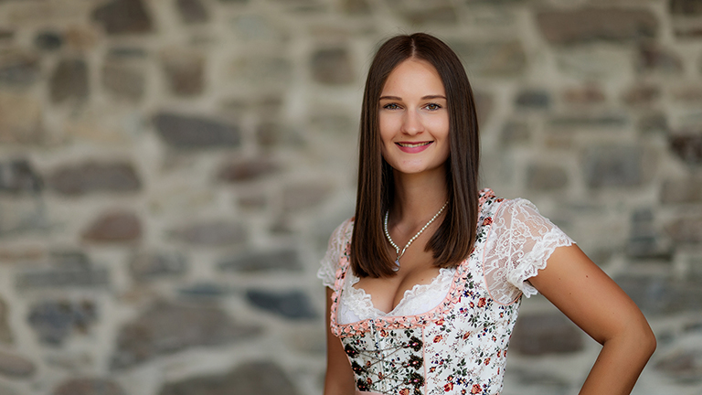Webseite, online, professionell, Auftritt, Konzeption,  Umsetzung, erfolgreich,  Webpräsenz, Moment, hochauflösend, Produktfotografie, Unternehmensporträt, Eventaufnahme, Social Media, Marketing, Präsenz, sozial, unverzichtbar, Social Media Marketing, maßgeschneidert, Strategie, Zielgruppe, effektiv, erreichen, positionieren, Herz, Verstand, Leistungsspektrum, Level, einzigartig, unvergleichlich, Branche, Tradition, Technologie, Handwerk, High-Tech, Erfolgsgeschichte, Handwerkskunst, Umfeld, Industrie, Innovation, verwurzelt, Region, Schritt, fortschritttlich, zukunftsorientiert, Unternehmen, Partner, bestmöglich, Mailing, Druckkunst, Passion, täglich, Geschäft, Herkunft, Fleiß, Gründergeist, Erfindergeist, Kern, Sparsamkeit, ressourcenschonend, kalkulieren, präzise, schöpfen, Wettbewerb, Nase, rasant, technologisch, Entwicklung, Fachkompetenz, kombinieren, Einsatz, Weiterverarbeitung, Bereich, Drucklösung, Innovationsgeist, Geist, Leben, beschreiten, Zukunft, Druckindustrie, inhabergeführt, Teil, Überzeugung