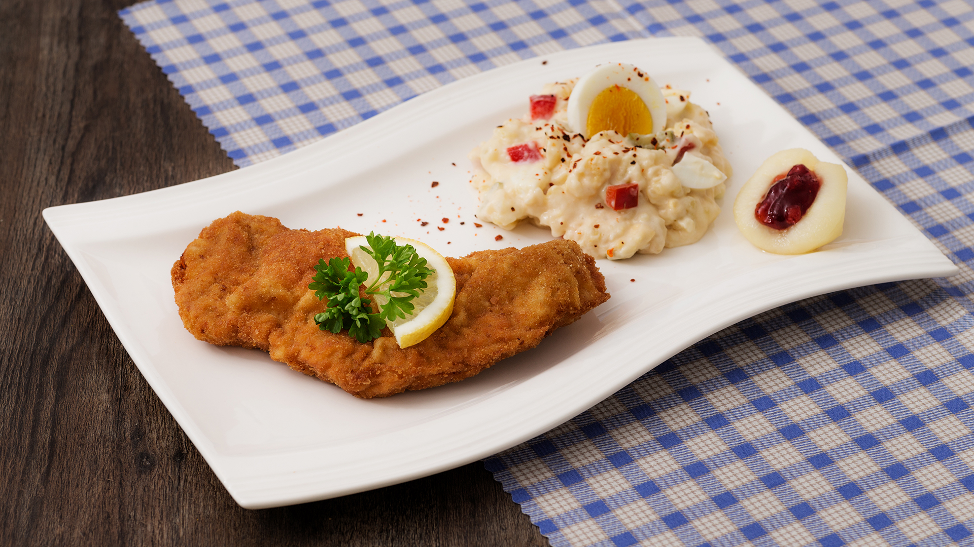Emulgator, Triphosphate, Geschmacksverstärker, Natriumglutamat, Konservierungsstoff, Natriumnitrit, Stabilisator, Diphosphate, Süßungsmittel, Maltodextrin, Surwammerl, Burger Patty, Burger Patties, ausgesucht, Pfeffer, Fleisch-Genuss, Dry Aged Rib Eye, Rib Eye Steak, Entrecôte, Nacken, Roastbeef, stammt, vorderen, Hochrippe, Metzgerei, Braidt, Bester, Landgenuss, seit, 1912, 2012, feierten, Jubiläum, 100 Jahre, besonderes, lange, Tradition, oftmals, sehr, ausgeprägt, Geschmacksintensität, Fettäderchen, durchziehen, Fettauge, sorgen, Aroma, Zartheit, kaum, übertreffen, Dry Aged Rumpsteak, Steak-Klassiker, Charakteristisch, Fettrand, Geschmacksträger, Fleischgenuss, Extraklasse, Dry Aged T-Bone Steak, T-Bone Steak, besticht, Zartheit, leicht, süßlich, harmoniert, nussig, Note, traditionell, Trockenreifung, namensgebend, T-Knochen, verbindet, Filet, Dry Aged Porterhouse Steak, Porterhouse Steak, Saftigkeit, großzügig, getrennt, markant, Rinderbeinscheibe, Beinscheibe, Unterschenkels, Unrecht, verkannt, modern, Rindfleischsalat